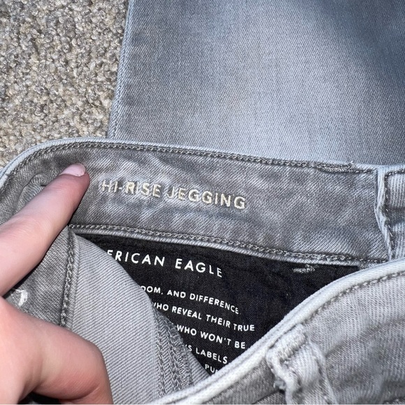 American Eagle - Grey Skinny Jeans - 6 long - Picture 5 of 6